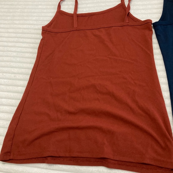 No Boundaries Red and Blue Camisole Tops - Picture 4 of 7